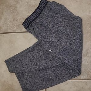 Under armor capris